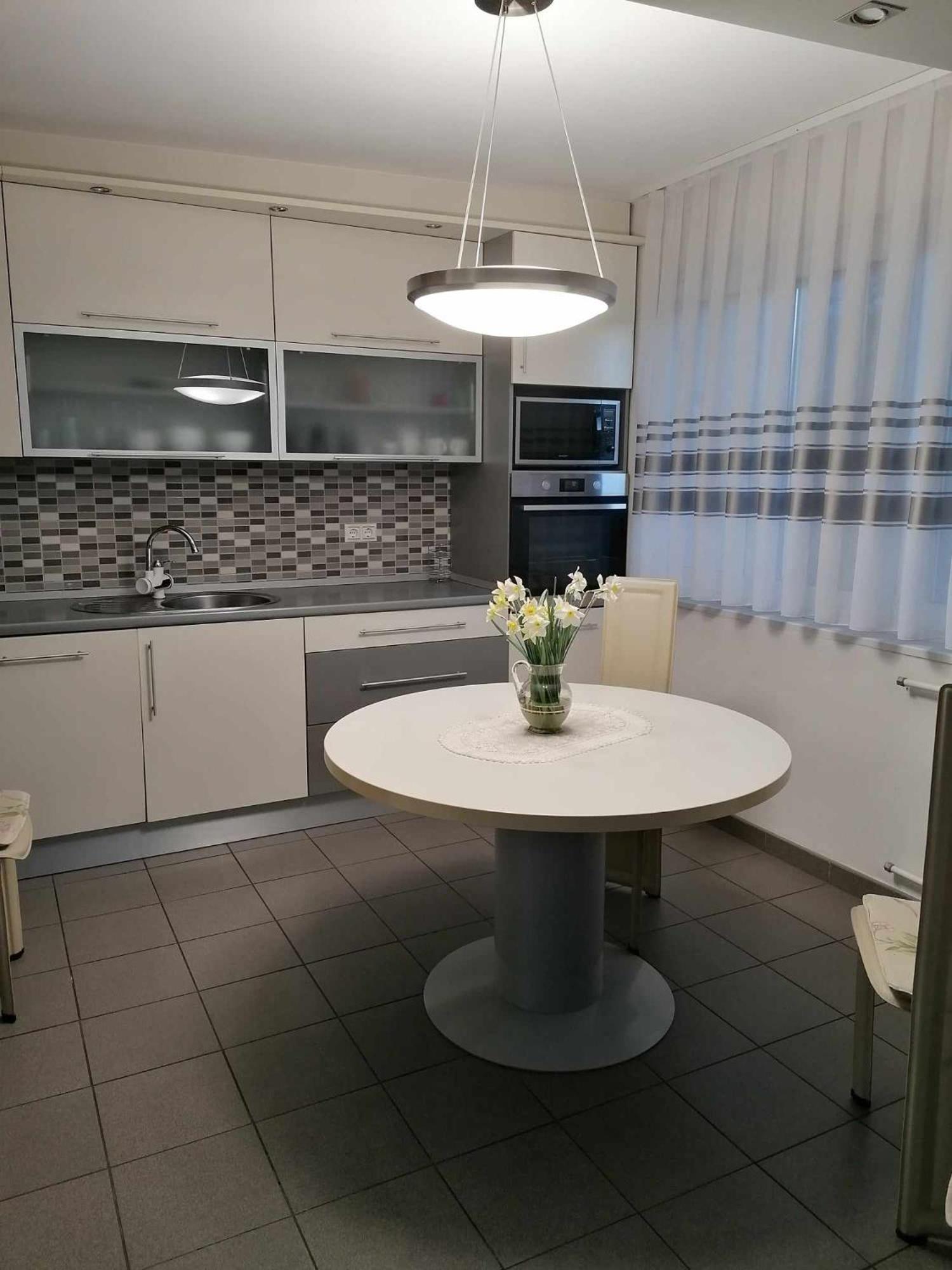 Tina Apartment Karlovac Bagian luar foto