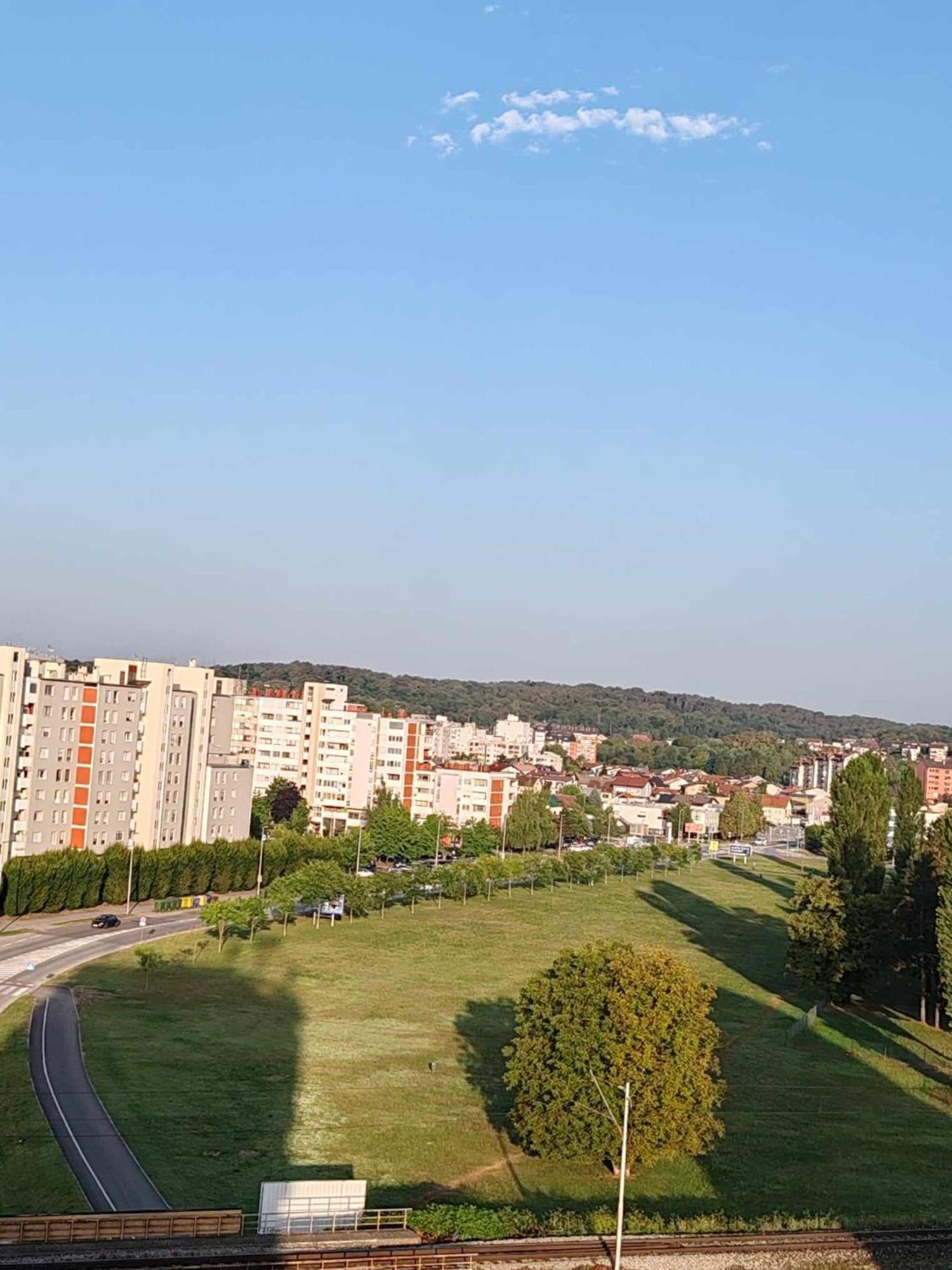 Tina Apartment Karlovac Bagian luar foto